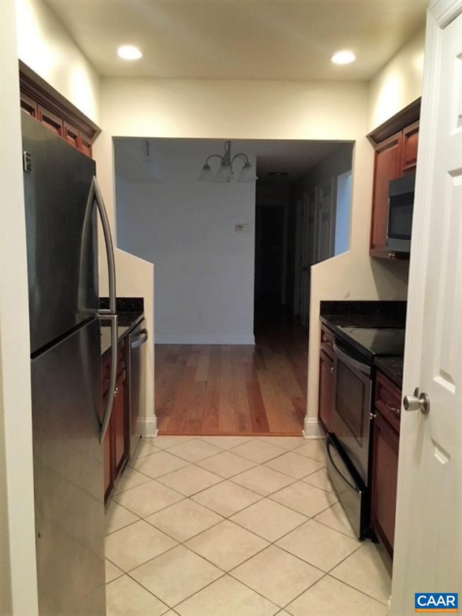 APT-5 - 101 Turtle Creek Rd, Condo with 2 bedrooms, 2 bathrooms and null parking in CHARLOTTESVILLE VA | Image 5