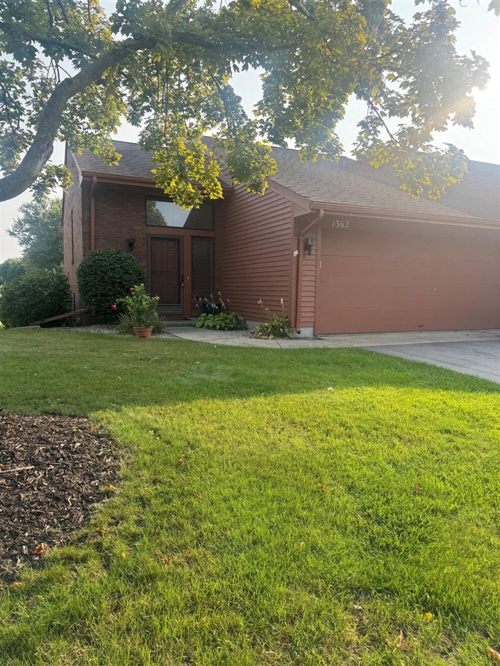 Bent Tree Ct, Hudsonville, MI 49426