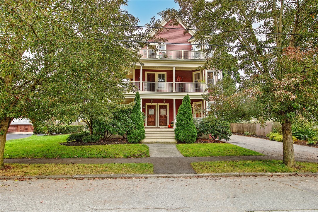 Albert Ave, Cranston, RI 02905