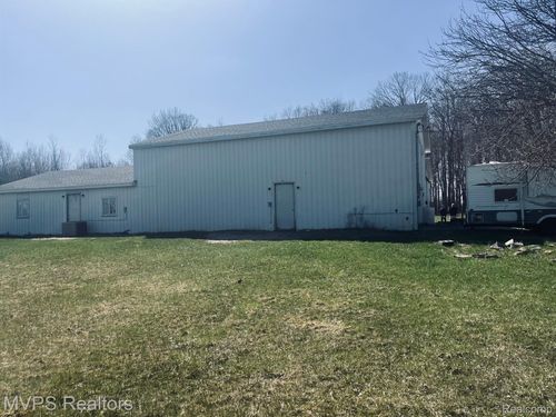 5115 N Gale Rd, Davison, MI, 48423-8955 | Card Image