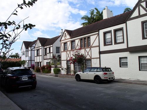 404-404 Viscaya Ave, Coral Gables, FL, 33134-7160 | Card Image