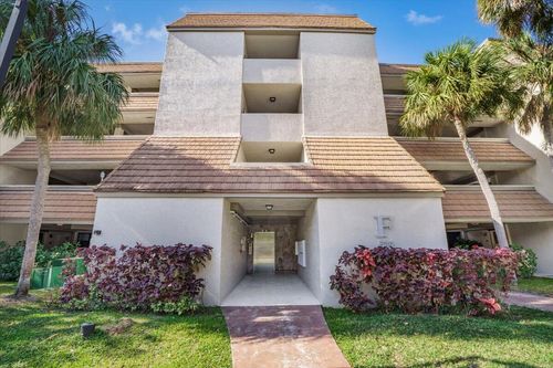 101-6-511 Ives Dairy Rd, Miami, FL, 33179-5486 | Card Image