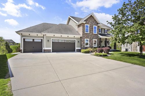 245 Stone Bridge Cir, Deerfield, WI, 53531-9359 | Card Image