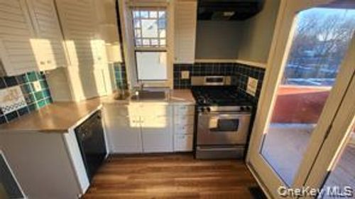 214 Church St, Poughkeepsie, NY, 12601-4147 | Card Image