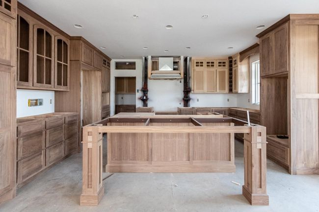 1635 County Road 135, House other with 5 bedrooms, 3 bathrooms and null parking in Hale Center TX | Image 17