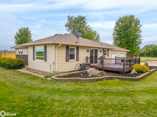 2805 Upper Greene Rd, Marble Rock, IA, 50653-9650 | Card Image