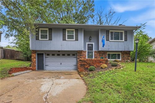 1112 Randall Rd, Lawrence, KS, 66049-3433 | Card Image