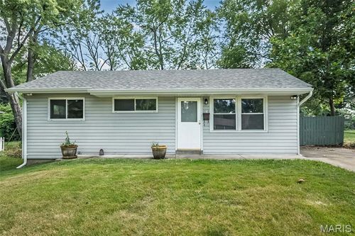 8310 Buddie Dr, Hazelwood, MO, 63042-3006 | Card Image