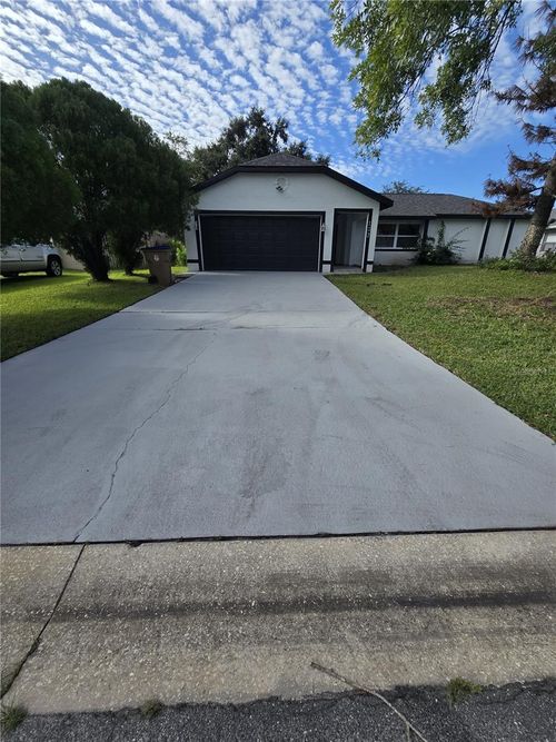 132 Acapulco Dr, KISSIMMEE, FL, 34743-6600 | Card Image