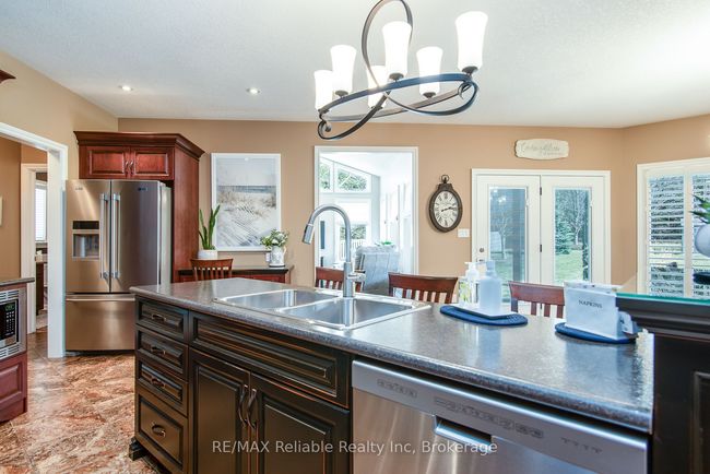 24 Carriage Lane, House other with 3 bedrooms, 3 bathrooms and 6 parking in Bayfield ON | Image 19