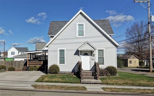 125 3rd St Sw, Strasburg, OH, 44680-1111 | Card Image