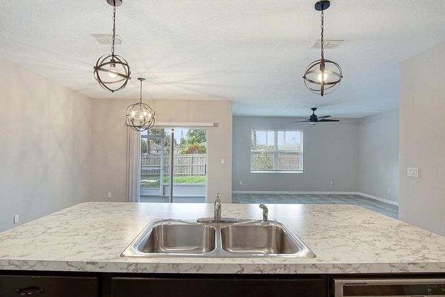 1672 Sw Bascom Ave, House other with 4 bedrooms, 2 bathrooms and null parking in Port Saint Lucie FL | Image 8