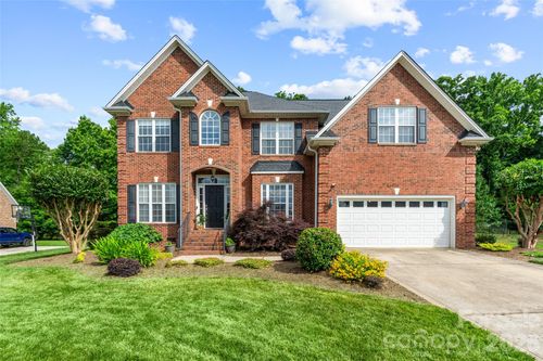 5649 Old Town Ln, Gastonia, NC, 28056-8589 | Card Image