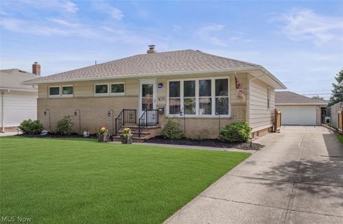 4599 Memphis Villas S, Brooklyn, OH, 44144-2413 | Card Image