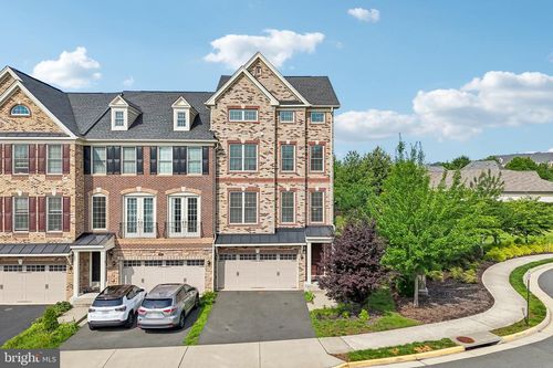 24991 Cambridge Hill Ter, CHANTILLY, VA, 20152-3234 | Card Image