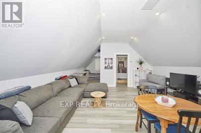 Residential Lease in Niagara Falls (Downtown) 3