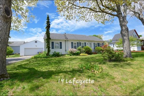 19 Lafayette Ave, Bourne, MA, 02532 | Card Image