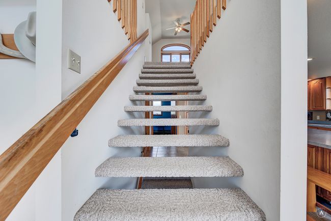 Stairs going up to loft | Image 20