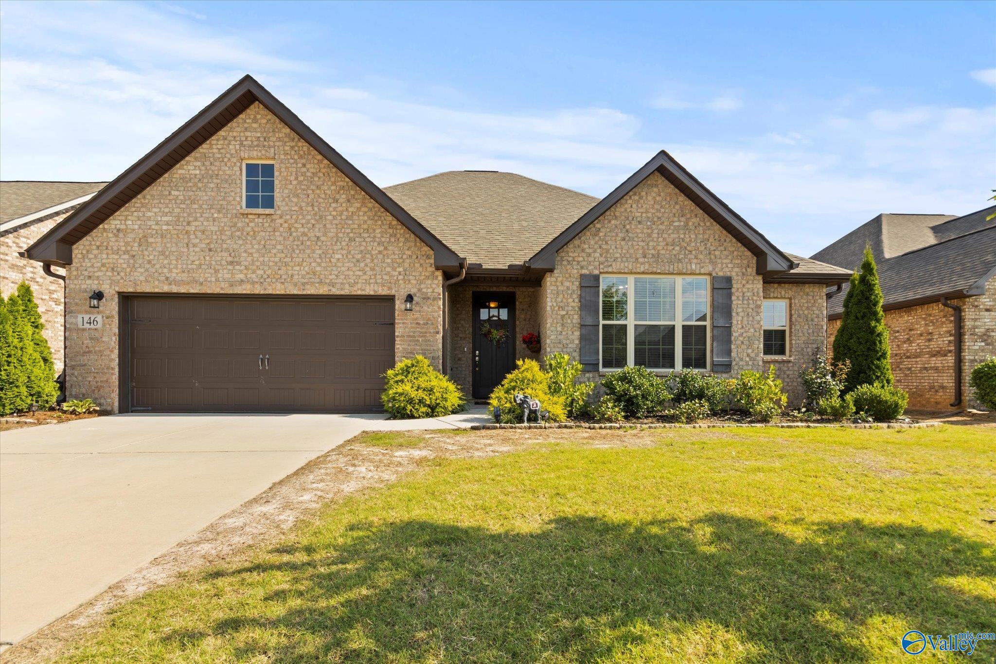 Willow Bank Cir, Decatur, AL 35603
