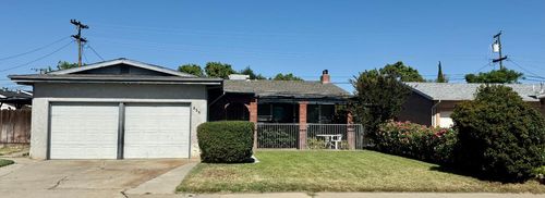 835 Nevada Ave, Los Banos, CA, 93635-3515 | Card Image