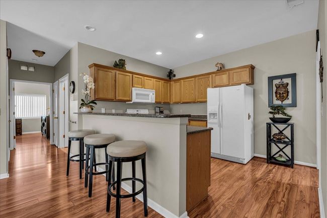 14222 Moravian Manor Cir, Condo with 2 bedrooms, 2 bathrooms and null parking in Sterling Heights MI | Image 5