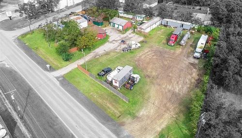 16305 De Zavalla Rd, Channelview, TX, 77530-4677 | Card Image