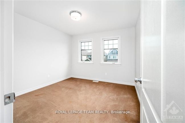 240 Trollius Way, House other with 6 bedrooms, 4 bathrooms and 4 parking in Gloucester ON | Image 10