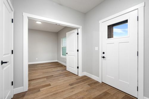 2051 E Will St., Republic, MO, 65738 | Card Image