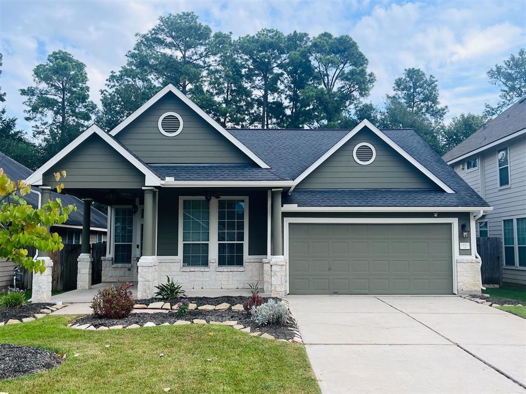 Oakwood Manor Dr, Cypress, TX 77429