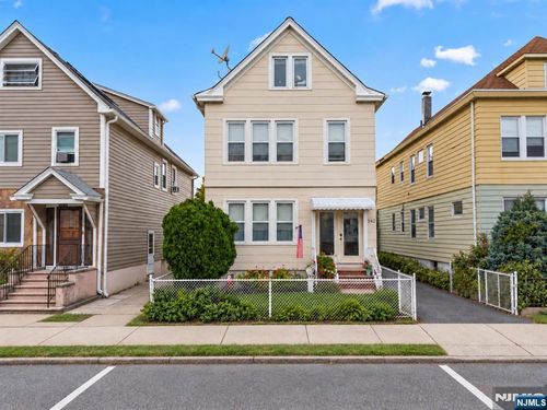 66 Saratoga Ct, Somerset, NJ, 08873-7416 | Card Image