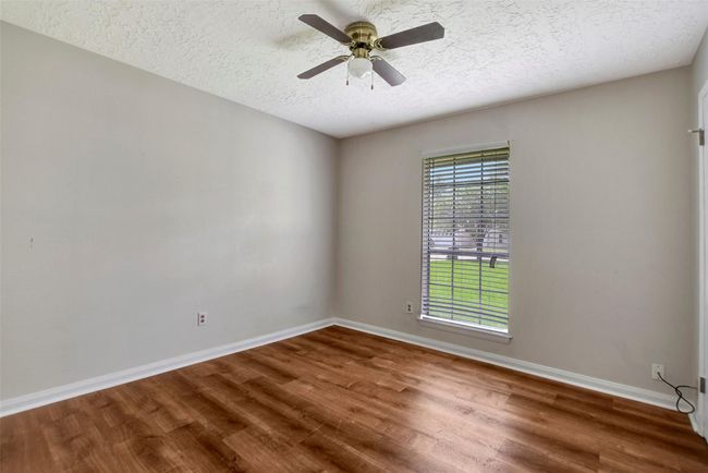 Secondary Bedroom | Image 28