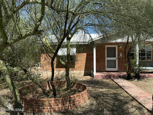 214 N Avenida Carolina, Tucson, AZ, 85711-3014 | Card Image