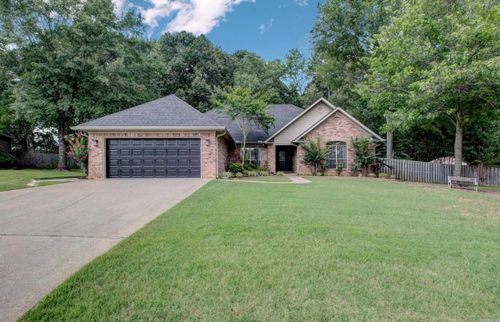 4600 Lexington Park Cir, Bryant, AR, 72022-6945 | Card Image