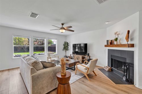 5104 White Spruce Dr, Mckinney, TX, 75071-6298 | Card Image
