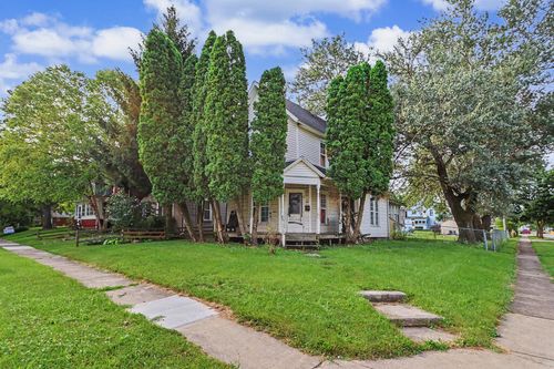104 Washington St, Willard, OH, 44890-1164 | Card Image