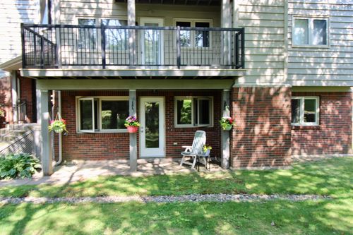 102-63 Farnham Gate Rd, Halifax, NS, B3M4A7 | Card Image