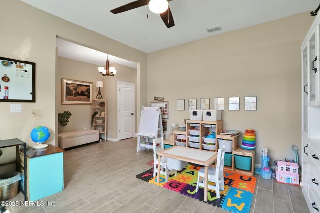 3922 Cloverdale Ct, House other with 3 bedrooms, 2 bathrooms and null parking in MIDDLEBURG FL | Image 6