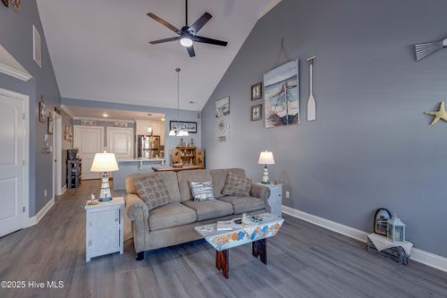 408-408 Stratton Pl, Washington, NC, 27889-9013 | Card Image