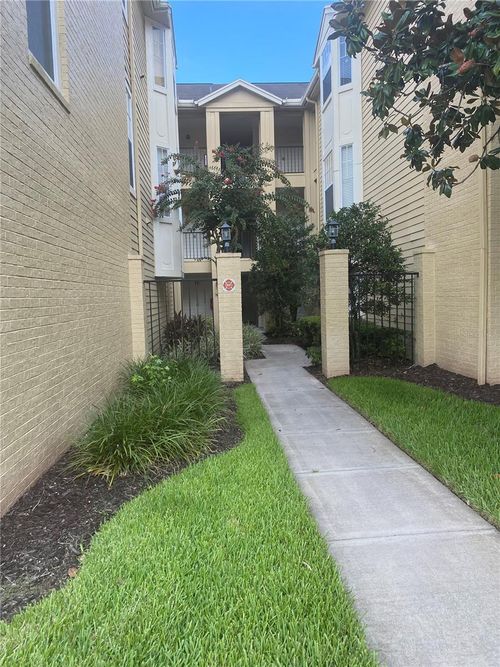 apt-302-404 Summit Ridge Pl, LONGWOOD, FL, 32779-6239 | Card Image