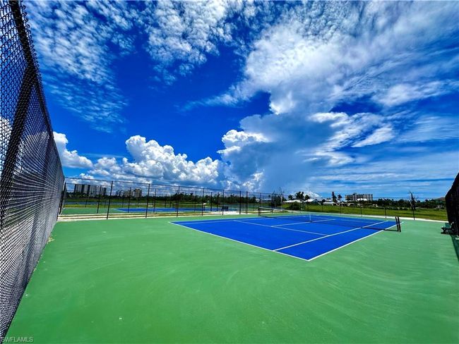 BAY BEACH COMMONS AMENITIES - TENNIS COURTS | Image 45