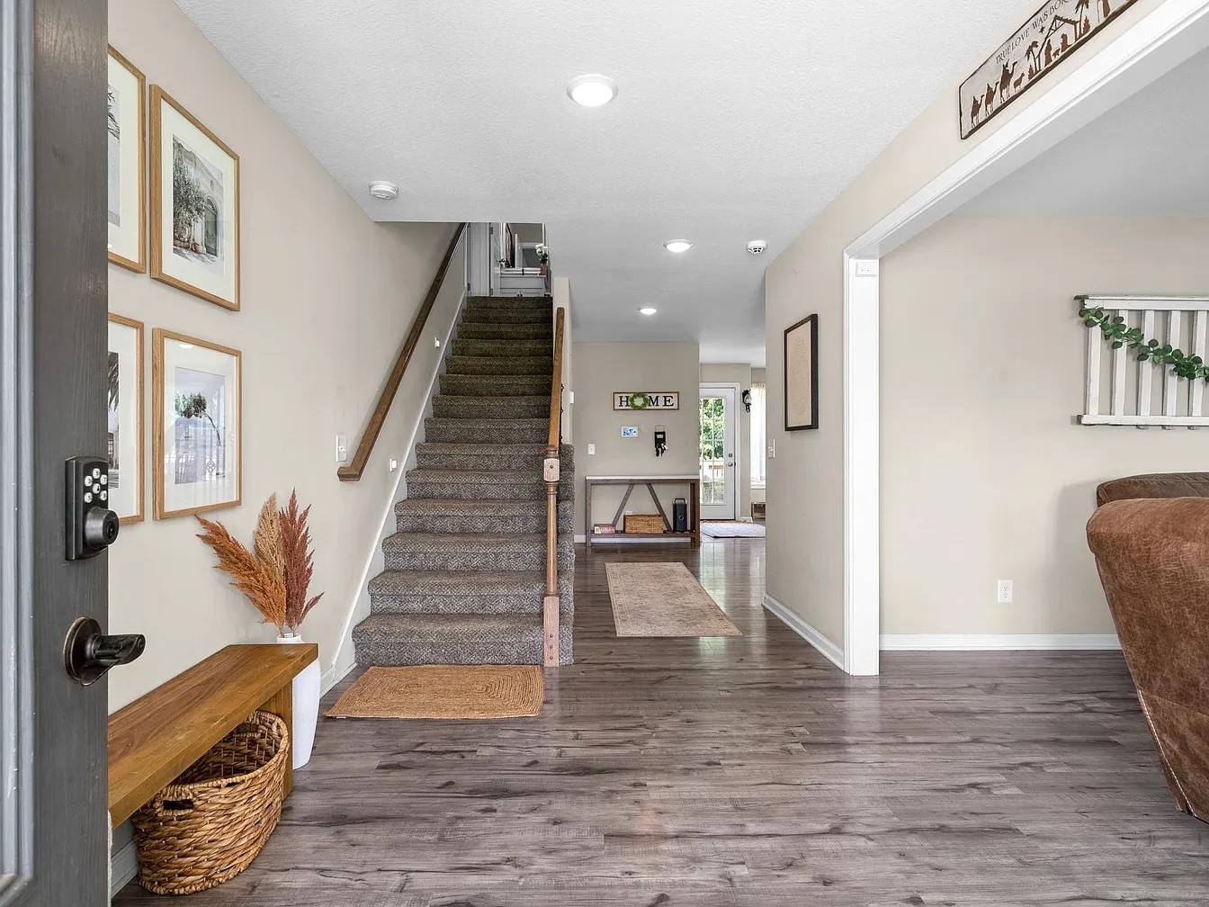 Buttercup Dr, Clarksville, TN 37040