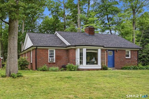 529 Pomfret St, Putnam, CT, 06260-2903 | Card Image
