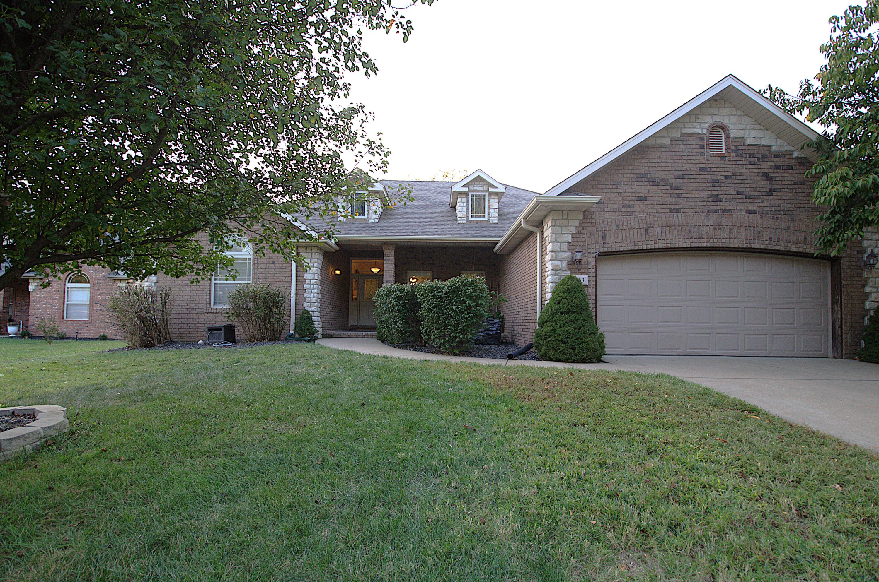Chestnut Hills Dr, Republic, MO 65738