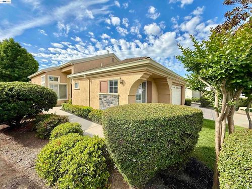 30 Gala Ln, Brentwood, CA, 94513-6019 | Card Image