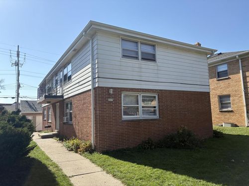 8009 W Hampton Avenue, Milwaukee, WI, 53218 | Card Image
