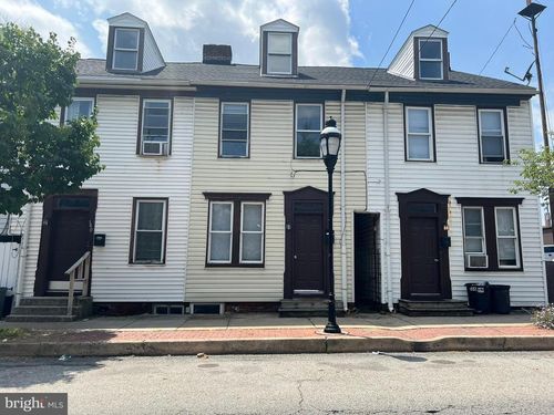 138 S Penn St, YORK, PA, 17401-3830 | Card Image