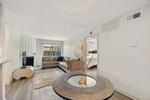 apt-2029-10101 Forum Park Dr, Houston, TX, 77036-8134 | Card Image