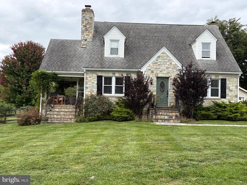 411 11th St, PURCELLVILLE, VA, 20132-3334 | Card Image