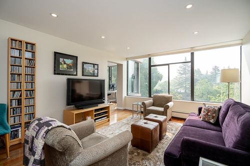 511-2101 Mcmullen Ave, Vancouver, BC, V6L3B4 | Card Image