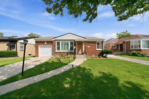 2309 S 23rd Ave, Broadview, IL, 60155-3818 | Card Image